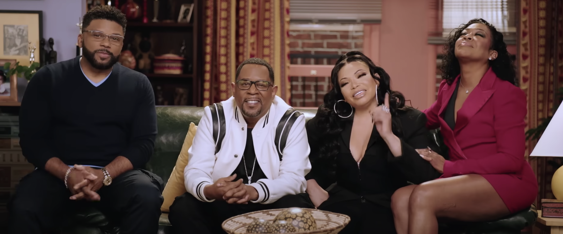 The cast of MARTIN (L-R) CARL ANTHONY PAYNE, MARTIN LAWRENCE, TISHA CAMPBELL, TICHINA ARNOLD