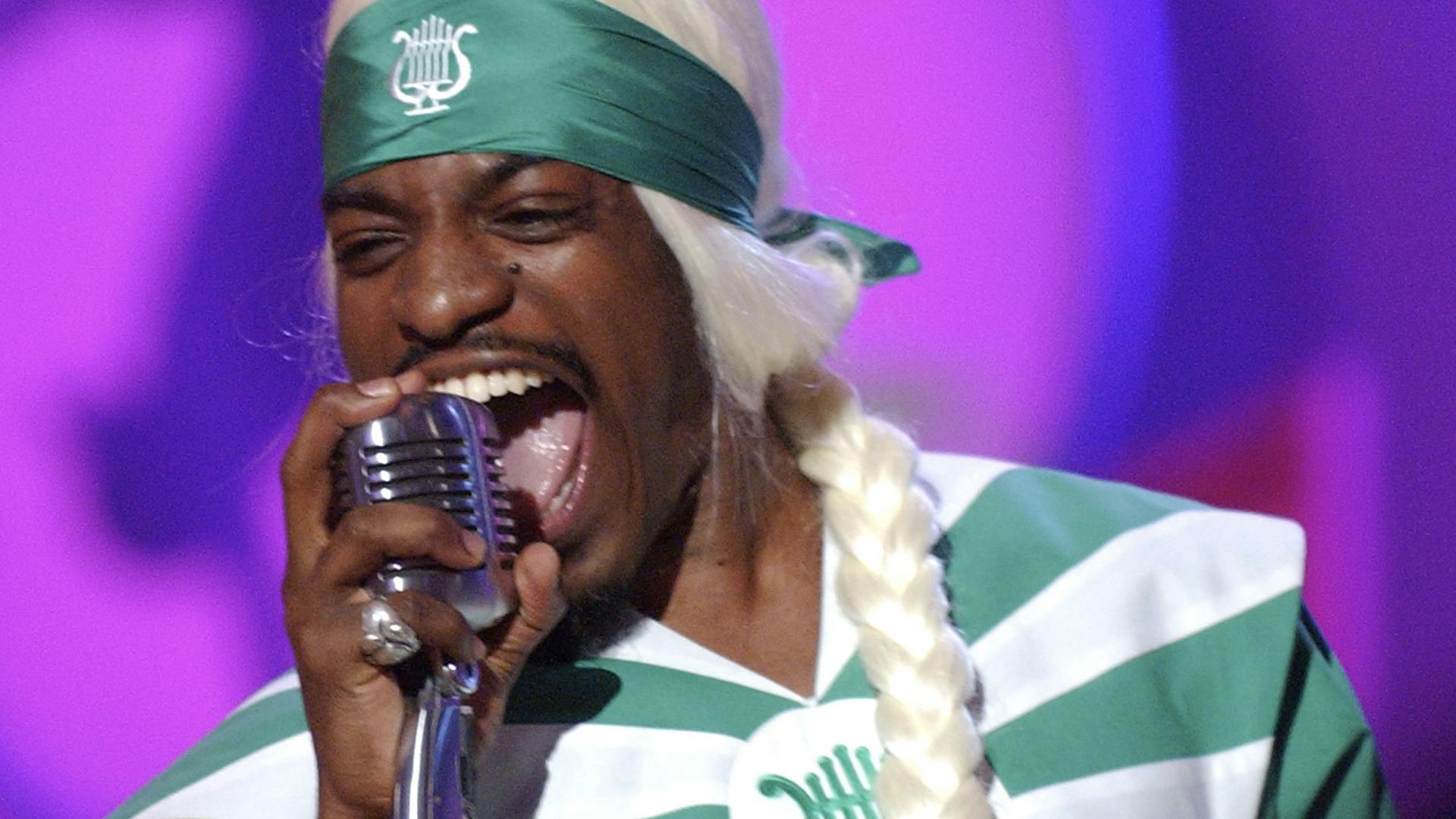 Andre 3000 of Outkast performs 