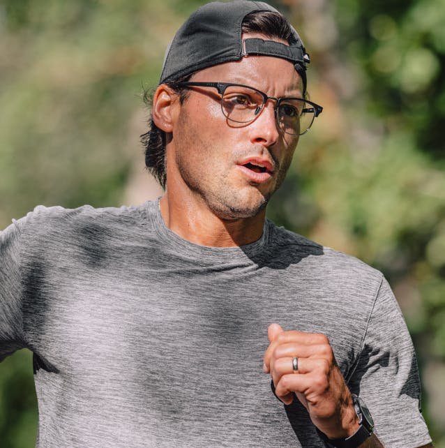 Runner wearing ROKA eyeglasses