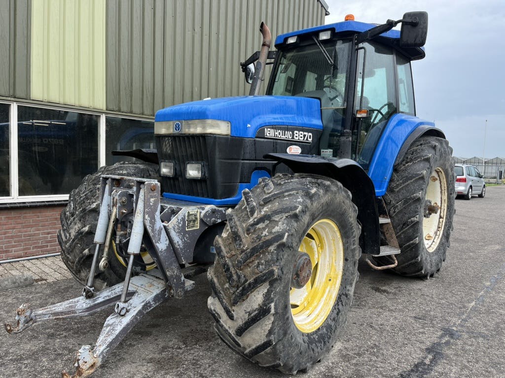 New holland 8870