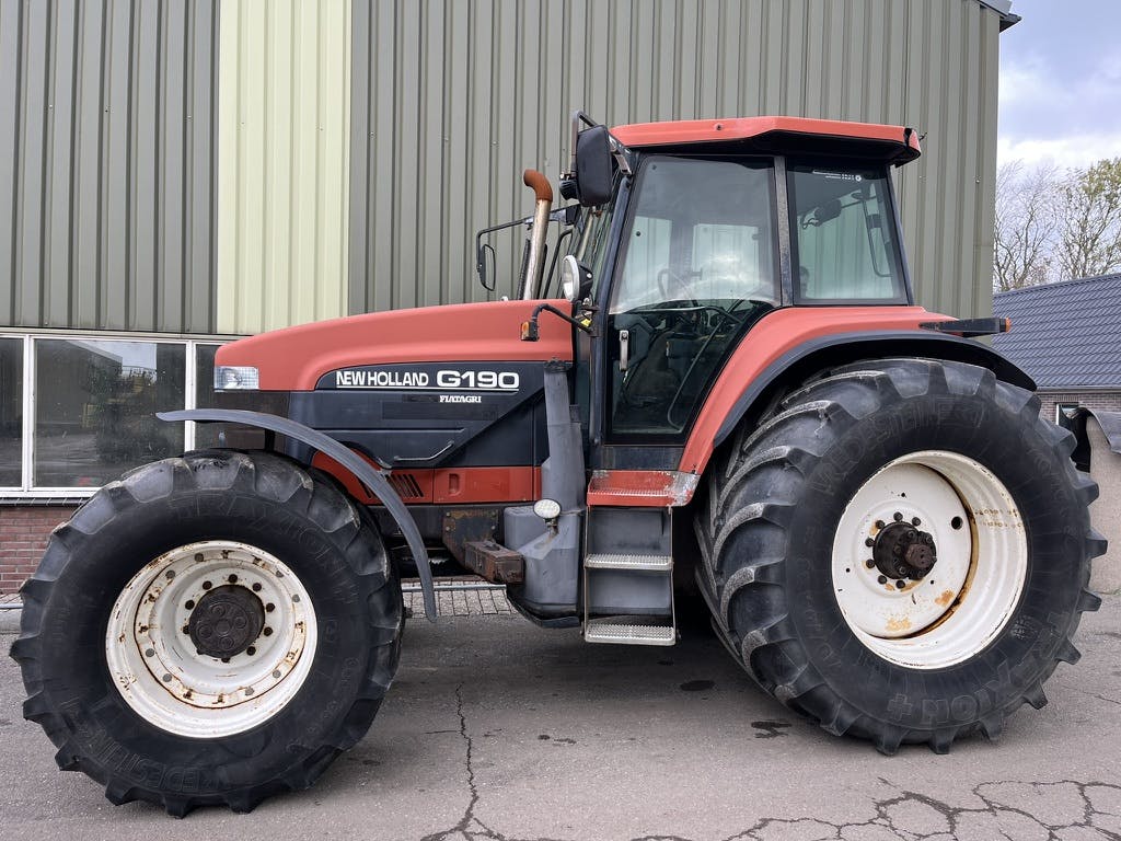 New Holland G190