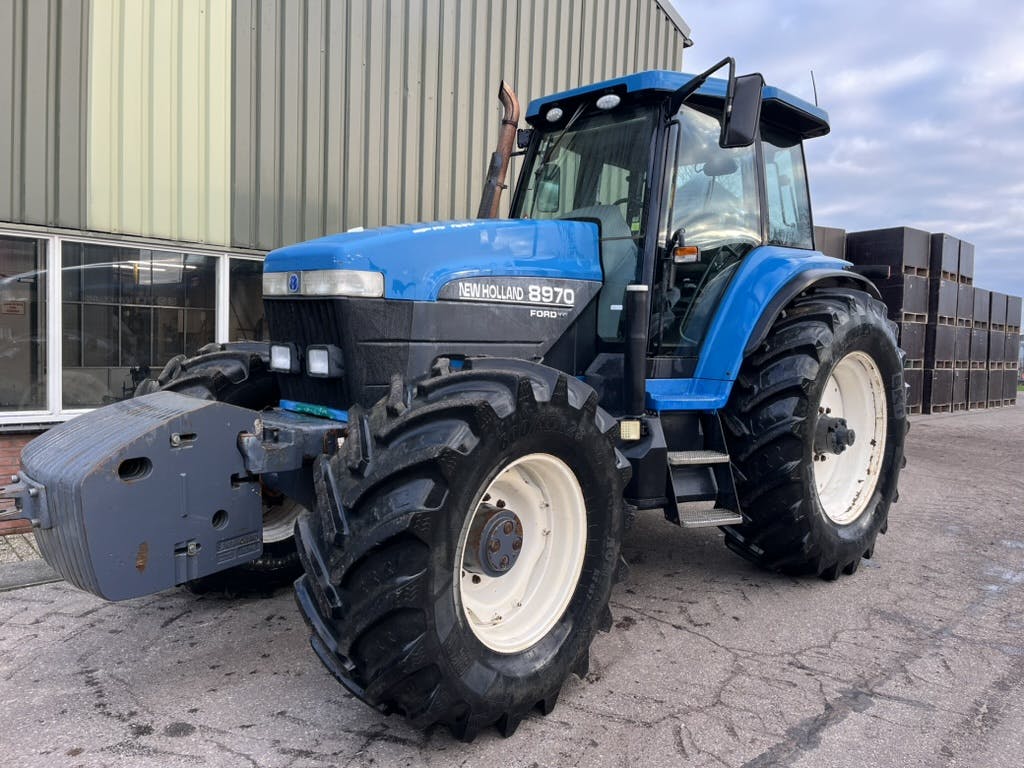 New Holland 8970