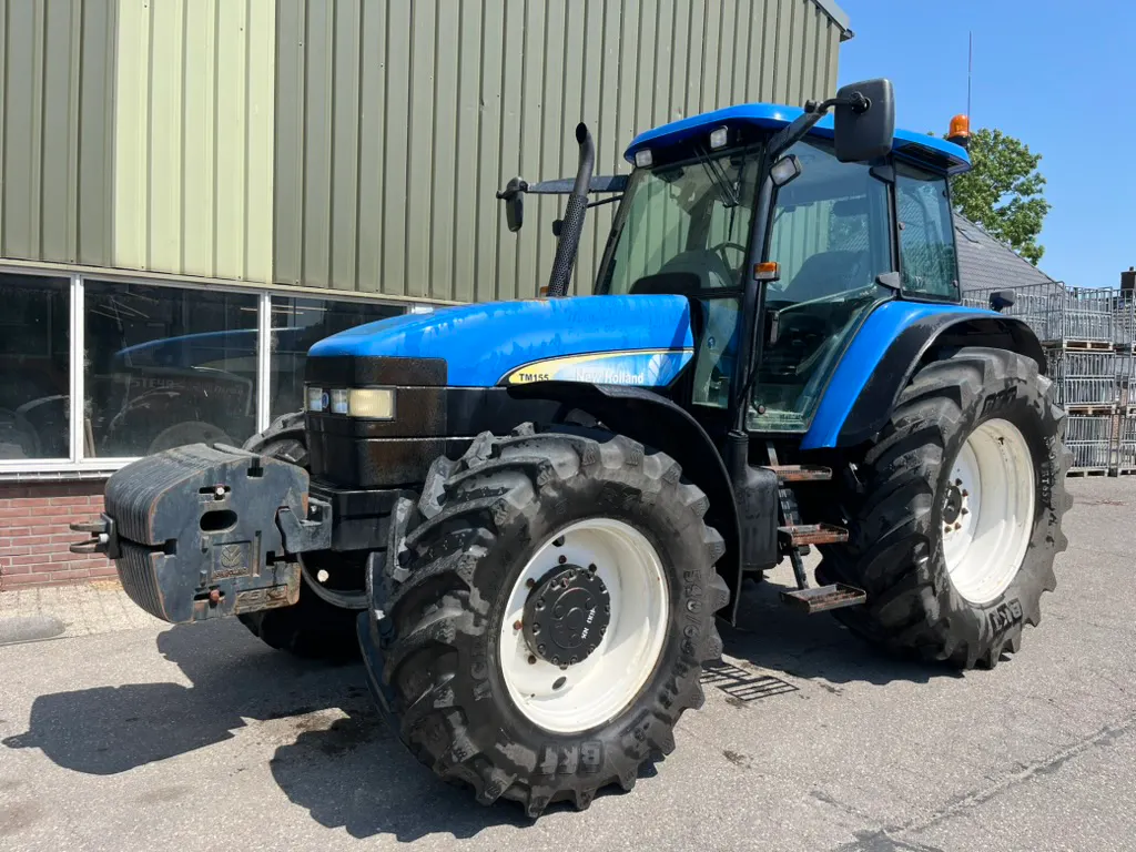 New Holland TM155