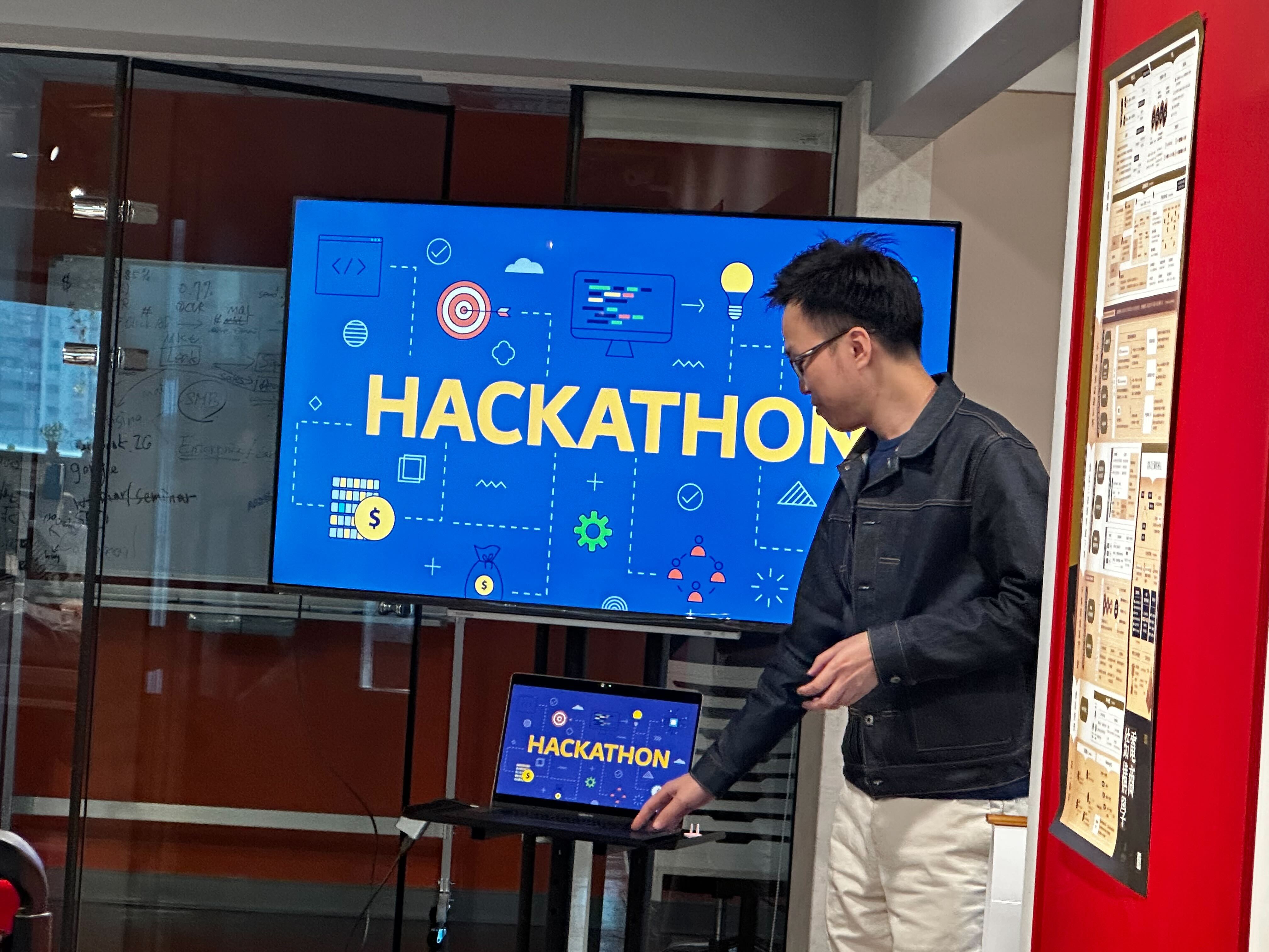 CEO & Co-founder - Daniel Huang.