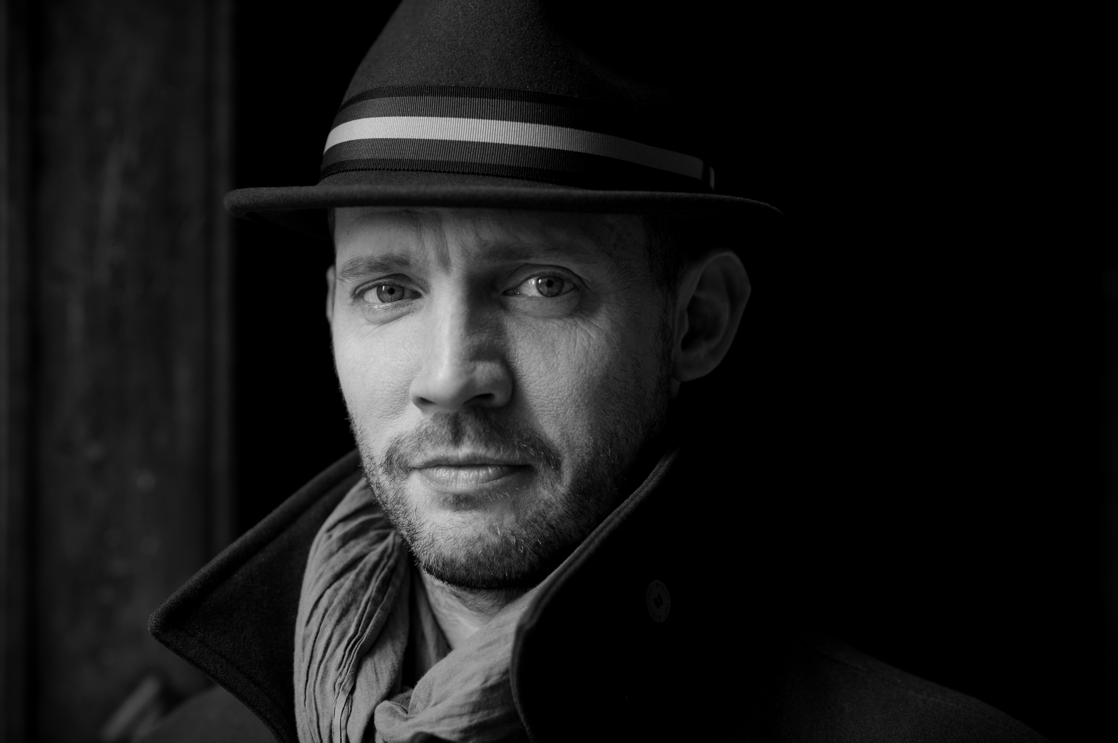 Headshot of baritone Stéphane Degout.