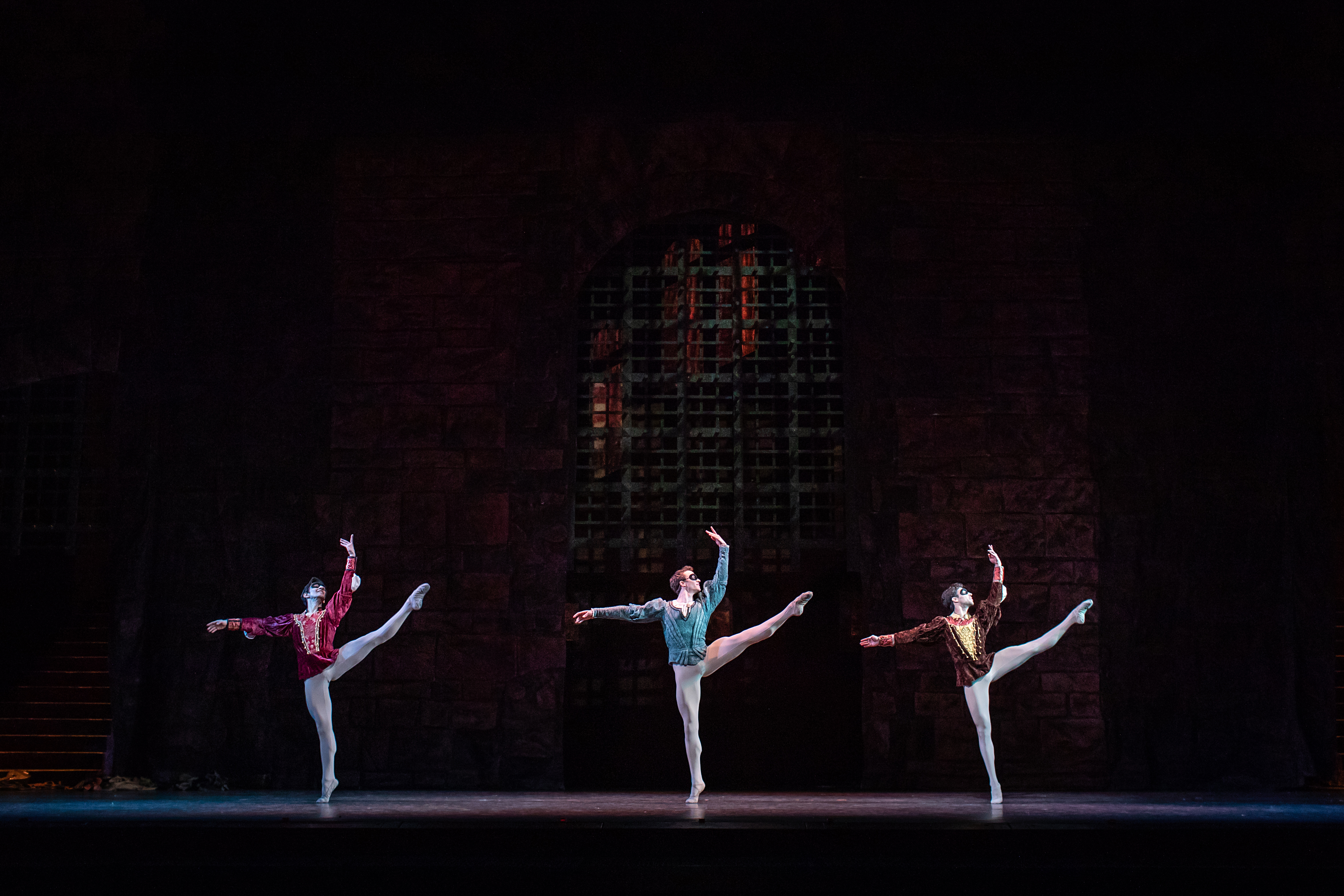 Valentino Zucchetti as Mercutio, Matthew Ball as Romeo and James Hay as Benvolio in Romeo and Juliet, The Royal Ballet, ©2019 ROH. Photographed by Helen Maybanks (3 of 3)