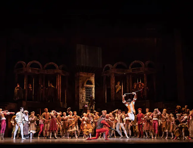 Romeo and Juliet, The Royal Ballet, ©2019 ROH. Photographed by Helen Maybanks (2 of 3)