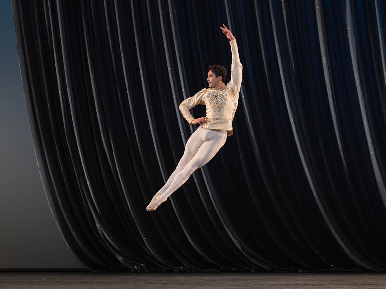 Reece Clarke in Diamonds, The Royal Ballet ©2022 ROH. Photographed by Andrej Uspenski
