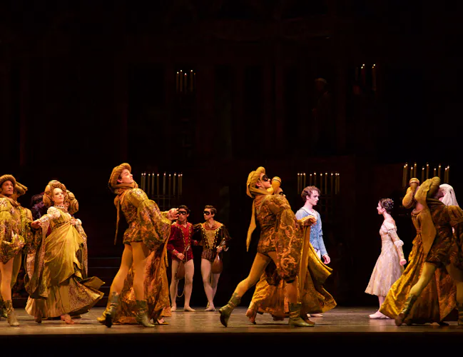 Romeo and Juliet, The Royal Ballet, ©2019 ROH. Photographed by Helen Maybanks (1 of 3)