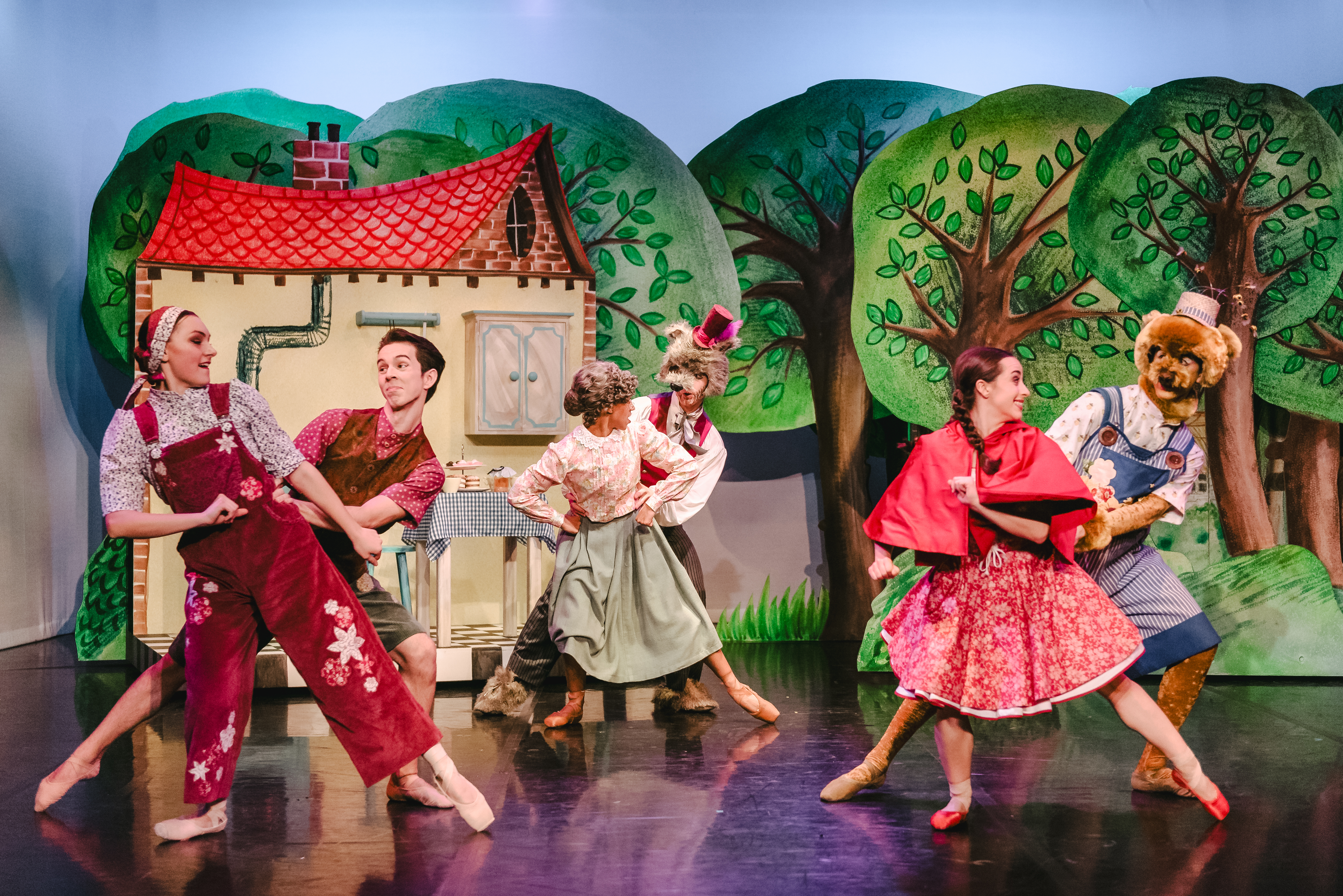 Visual Story: Northern Ballet: Little Red Riding Hood