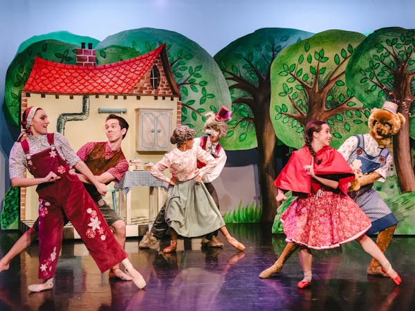 Visual Story: Northern Ballet: Little Red Riding Hood