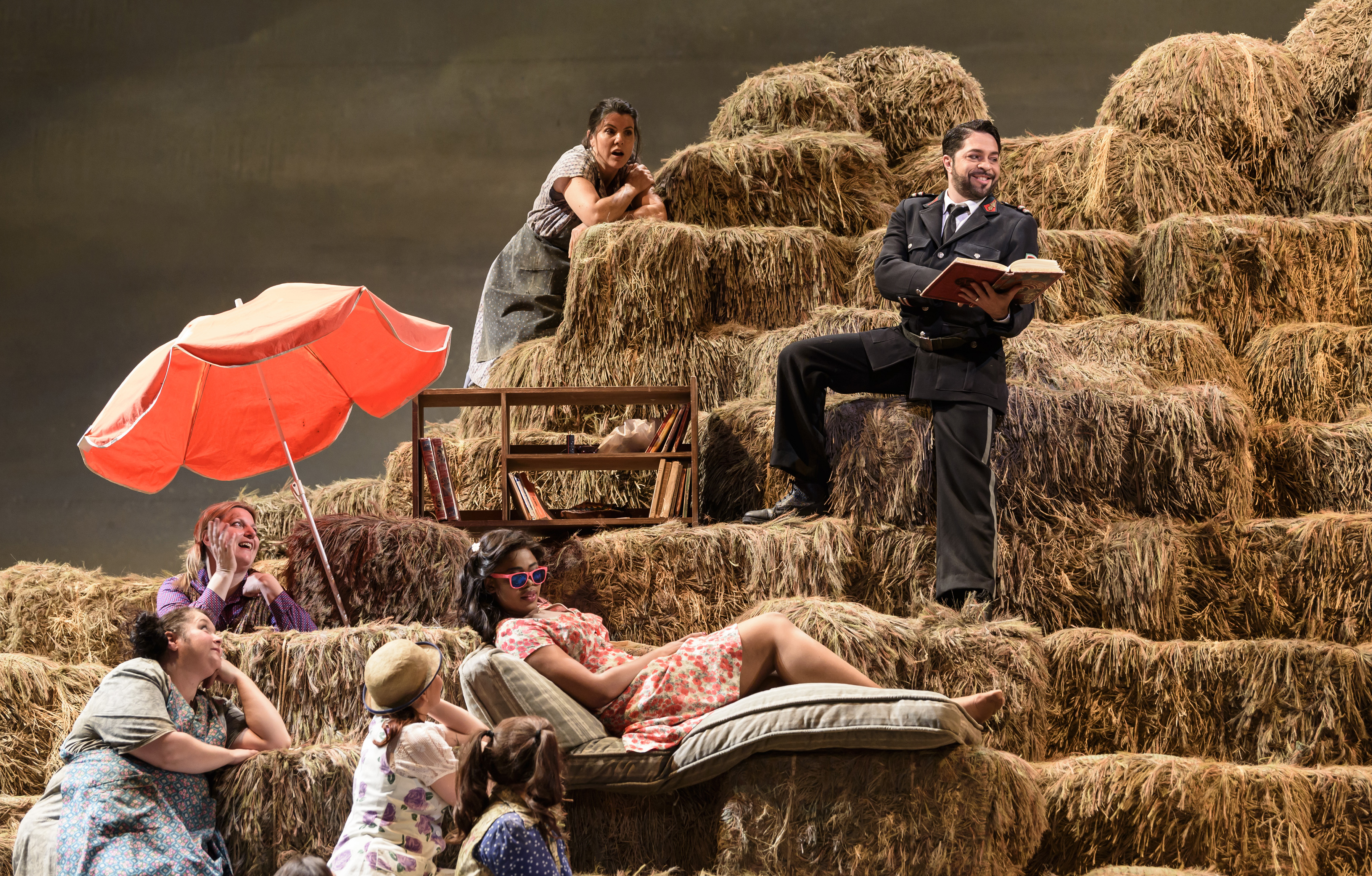 Production Image of L'elisir d'amore