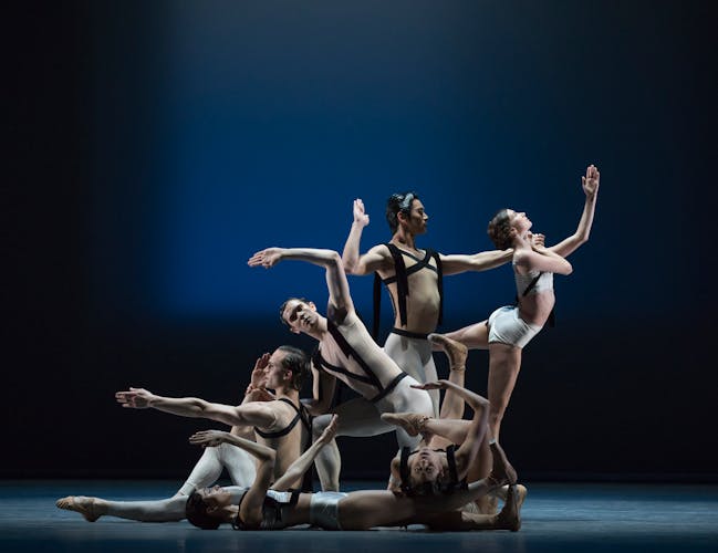 6 dancers strike a pose.