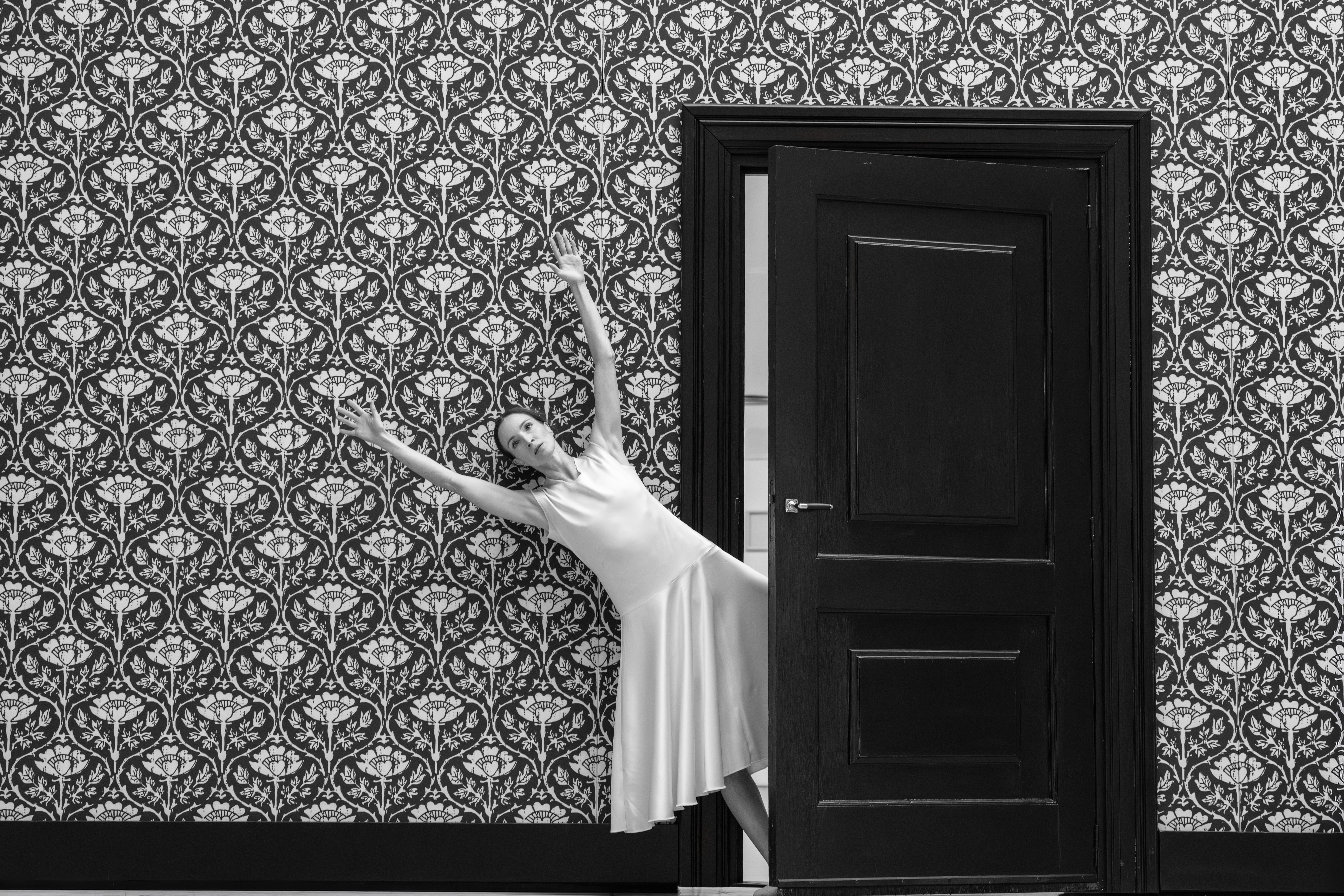 Lauren Cuthbertson in rehearsal for León and Lightfoot’s Shoot the moon (3 of 6)