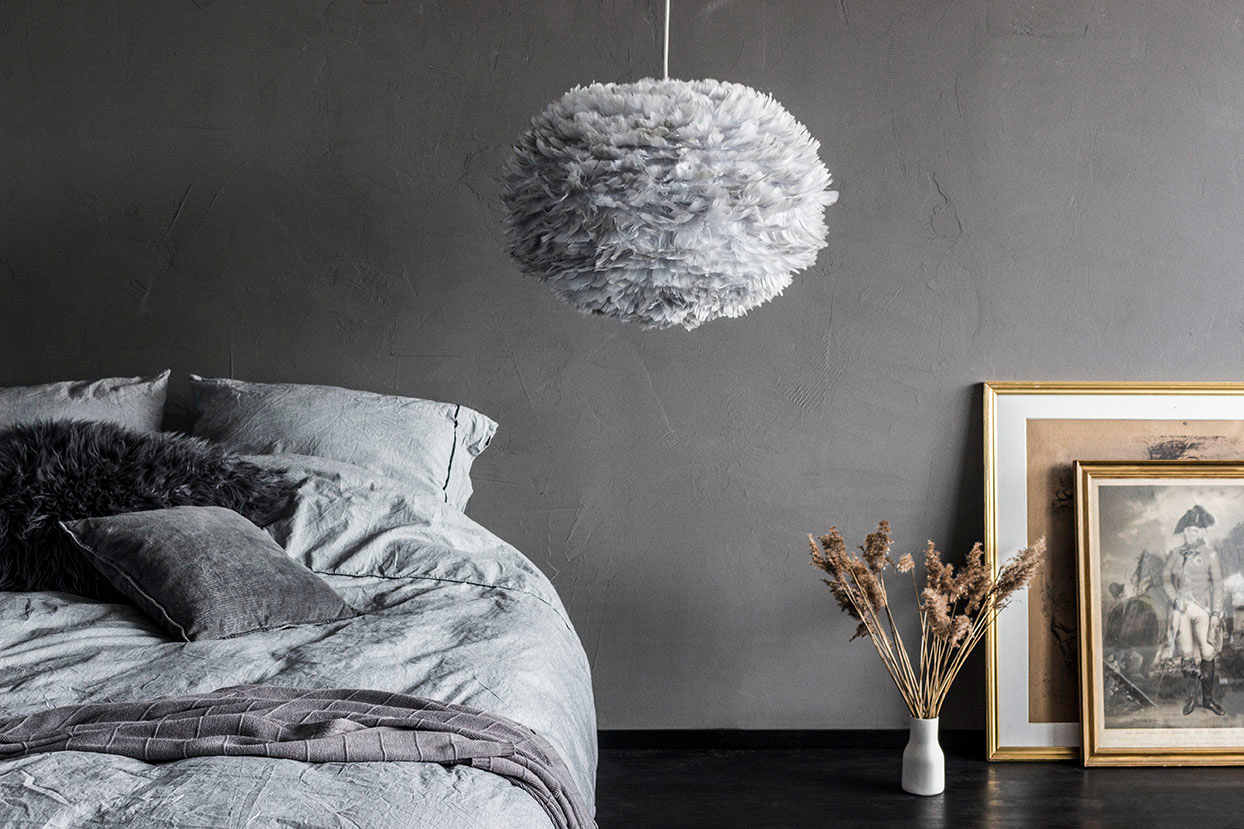 BLACK WEEK Umage | Royaldesign.se Umage Tripod Floor Lampfot, VitSvart Umage @ RoyalDesign.se