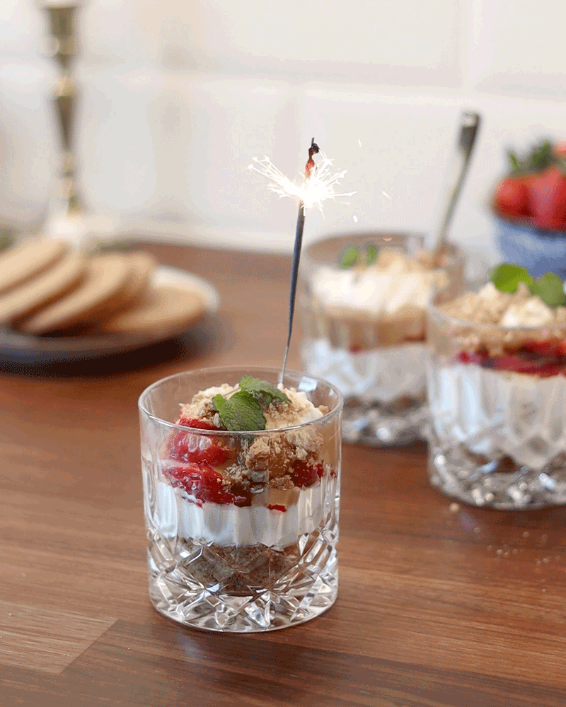 3 simple new year's desserts in glasses