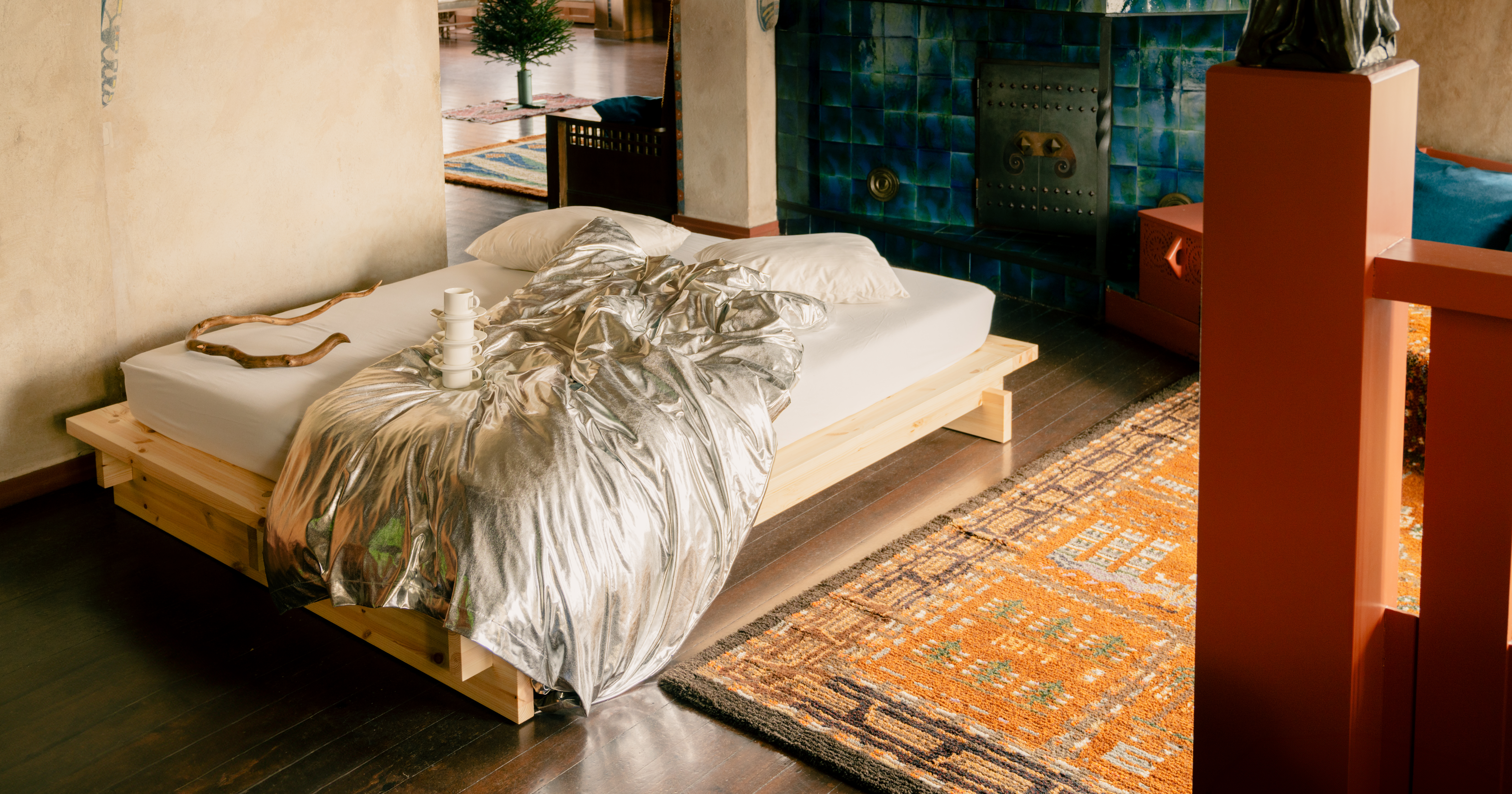 Vaarnii – Robust og sofistikert design i finsk furu hos Royal Design