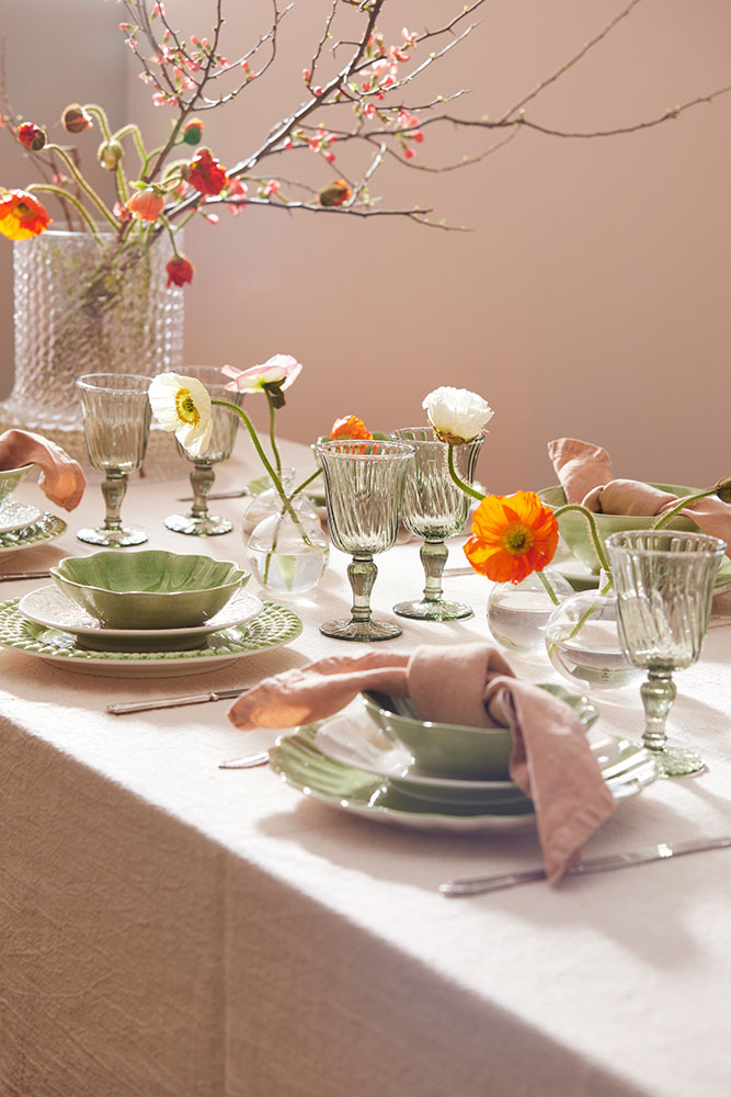 How to succeed with setting the table for Easter! | Royal design, image size:1440x2159