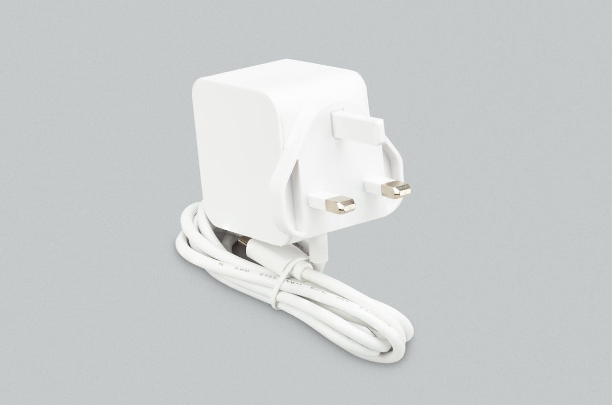 Buy a Raspberry Pi 27W USB-C Power Supply – Raspberry Pi