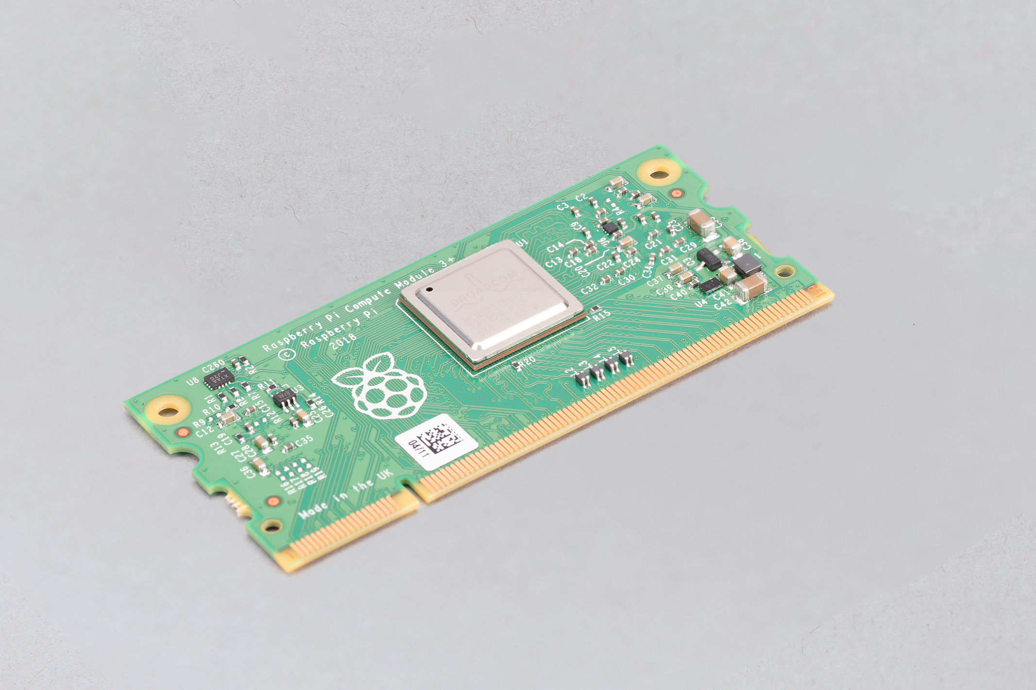 Compute Module 3 Development Kit Type A for Raspberry PI Include CM3 IO Board DS18B20 and IR Remote Controller The Pi in a Flexible Form Factor with 4GB eMMC Flash 