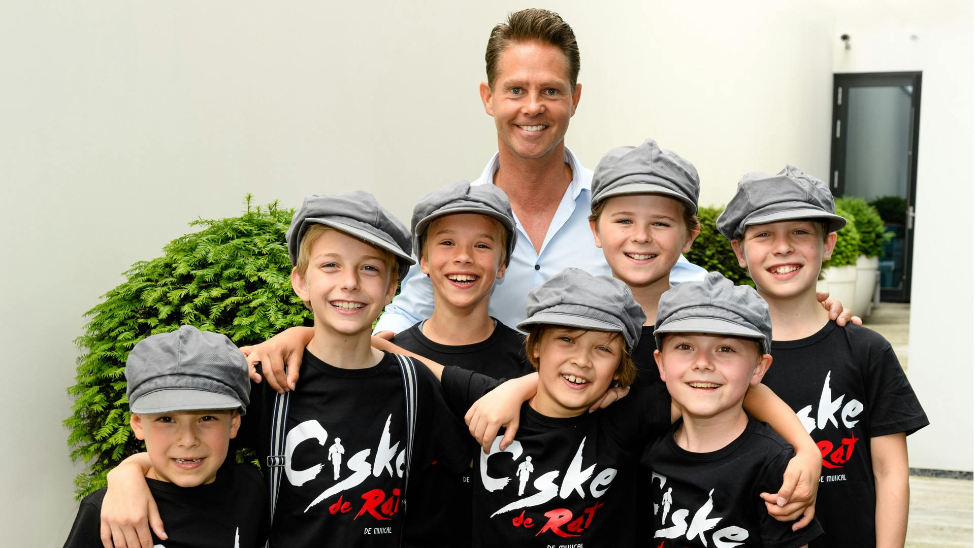 Danny de Munk met de kleine Ciske de Ratjes. Fotograaf: Roy Beusker.