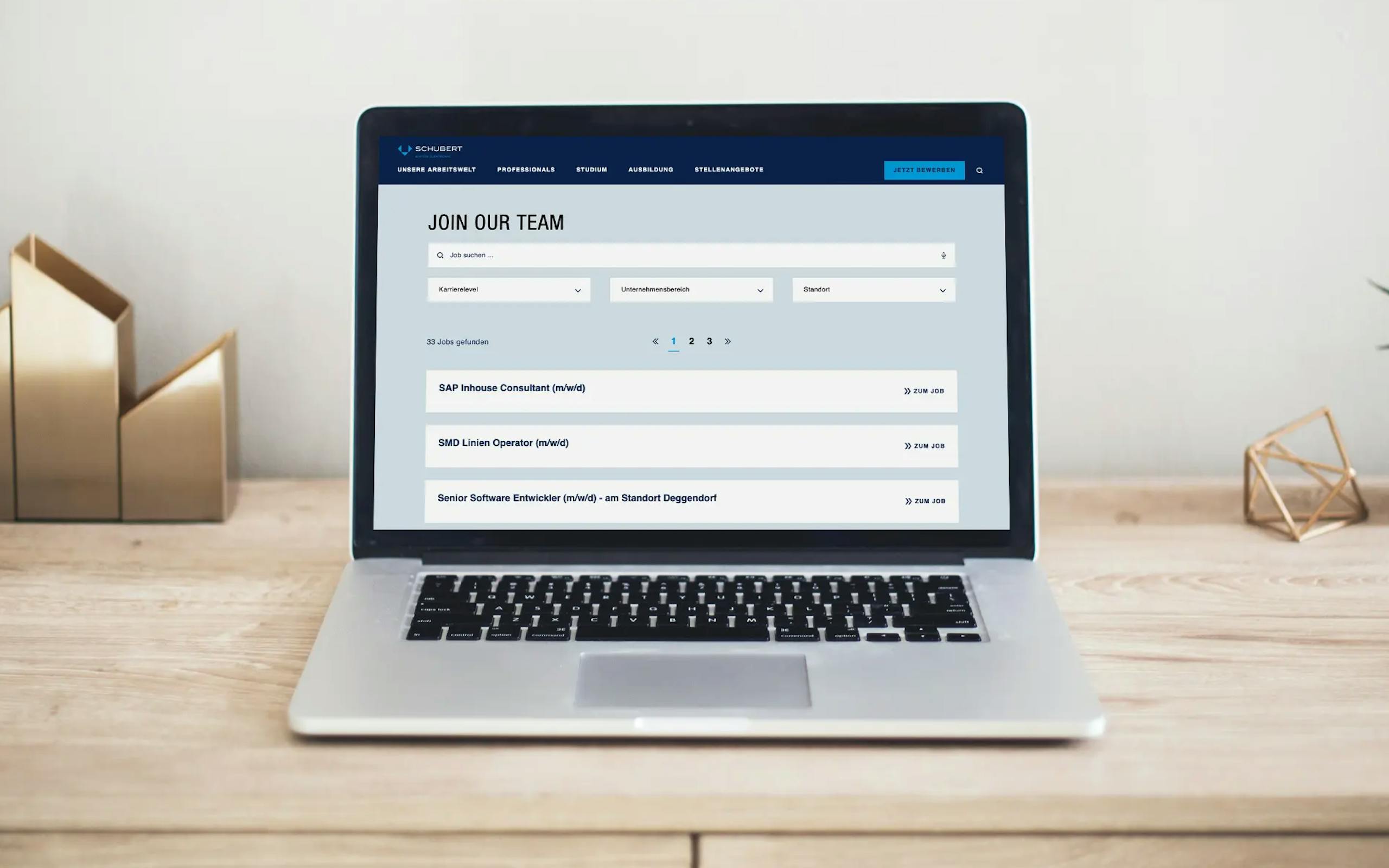 A filter-enabled job overview