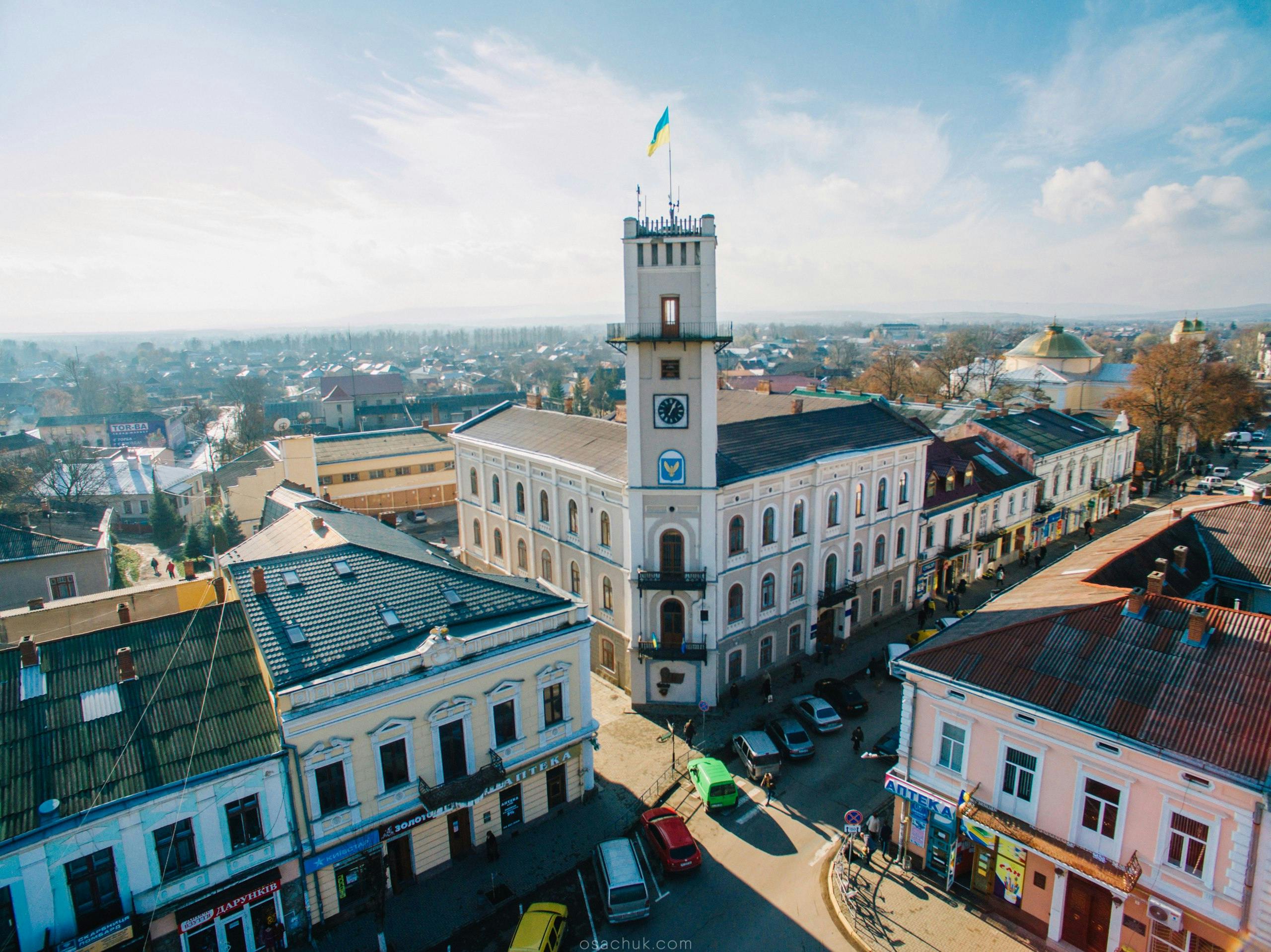 The picture shows the city of Kolomyia