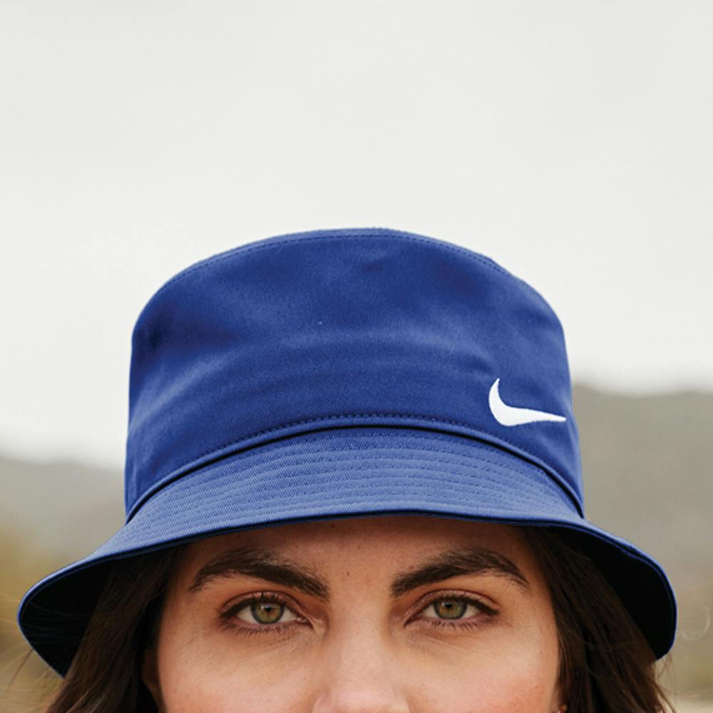 Nike Swoosh Bucket Hat - additional Image 3