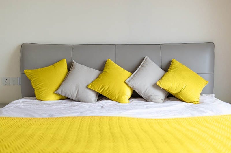Bed set with Pantone's colors of the year