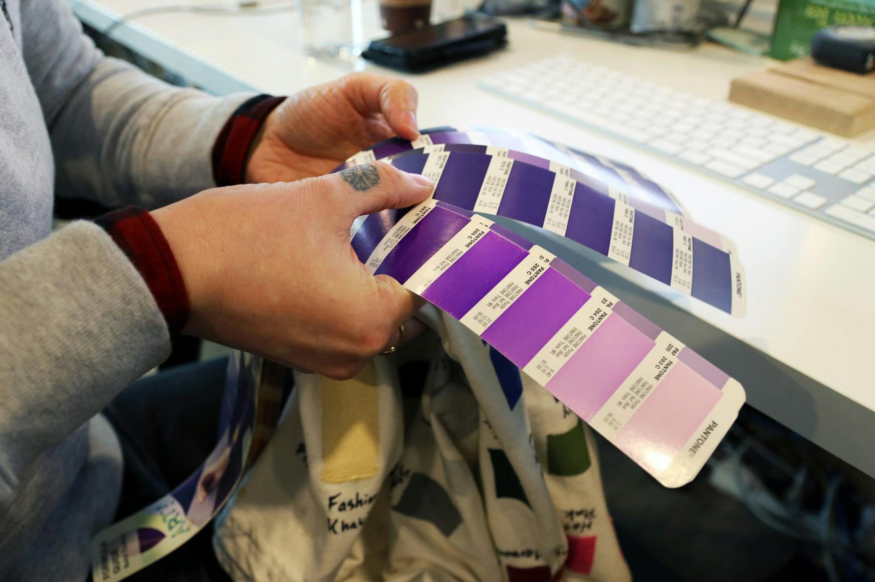 pantone ink