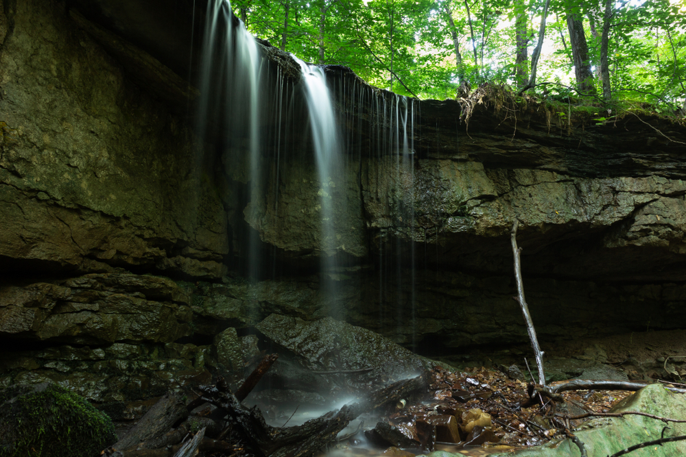 A Guide To Standing Stone State Park RVshare Com   5ea9ff0f 8eff 40ac 9e0b 3e6aecd1743b Shutterstock 1546163600 