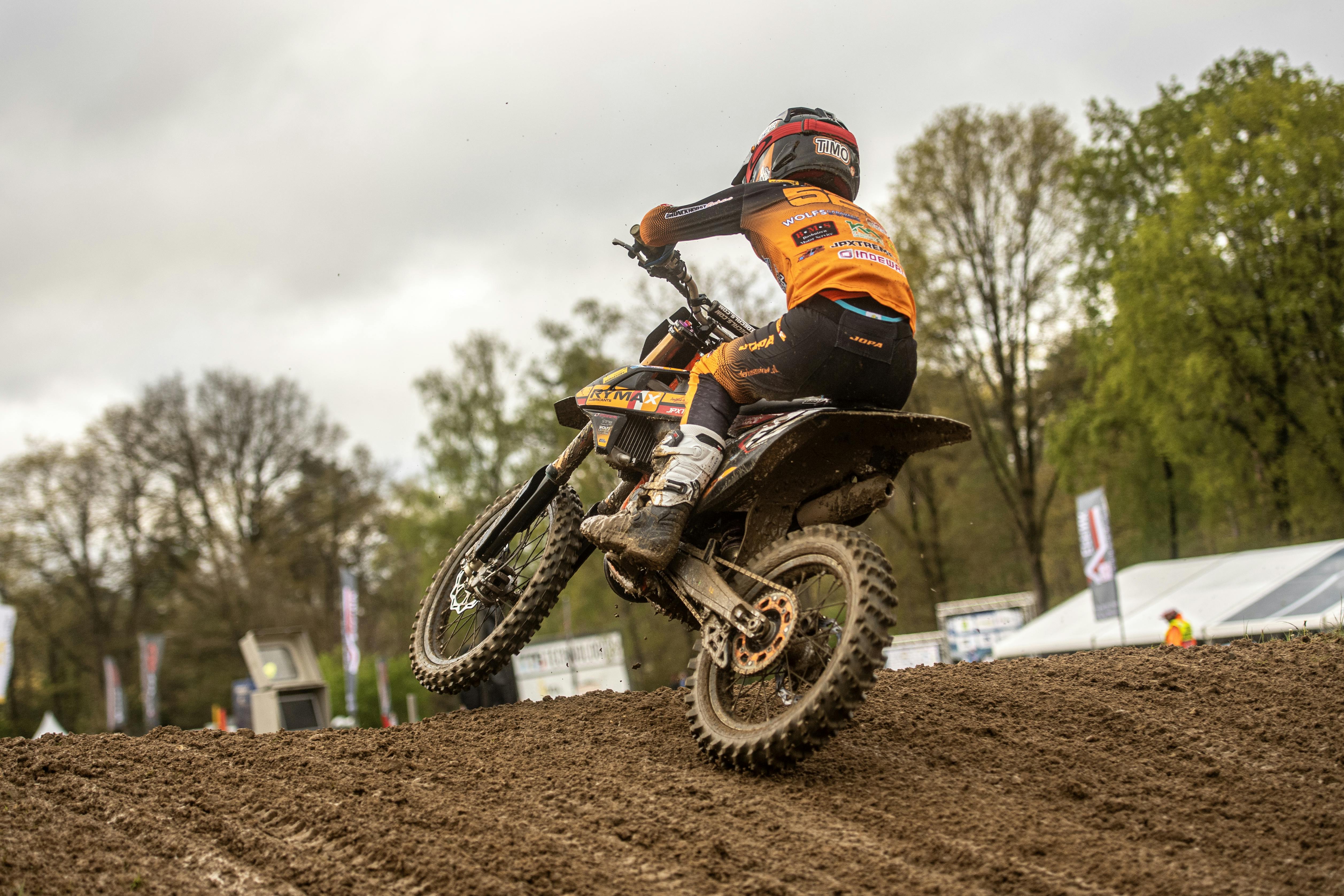 MX racer Timo Heuver secures title in Dutch Masters, Motrax R2T