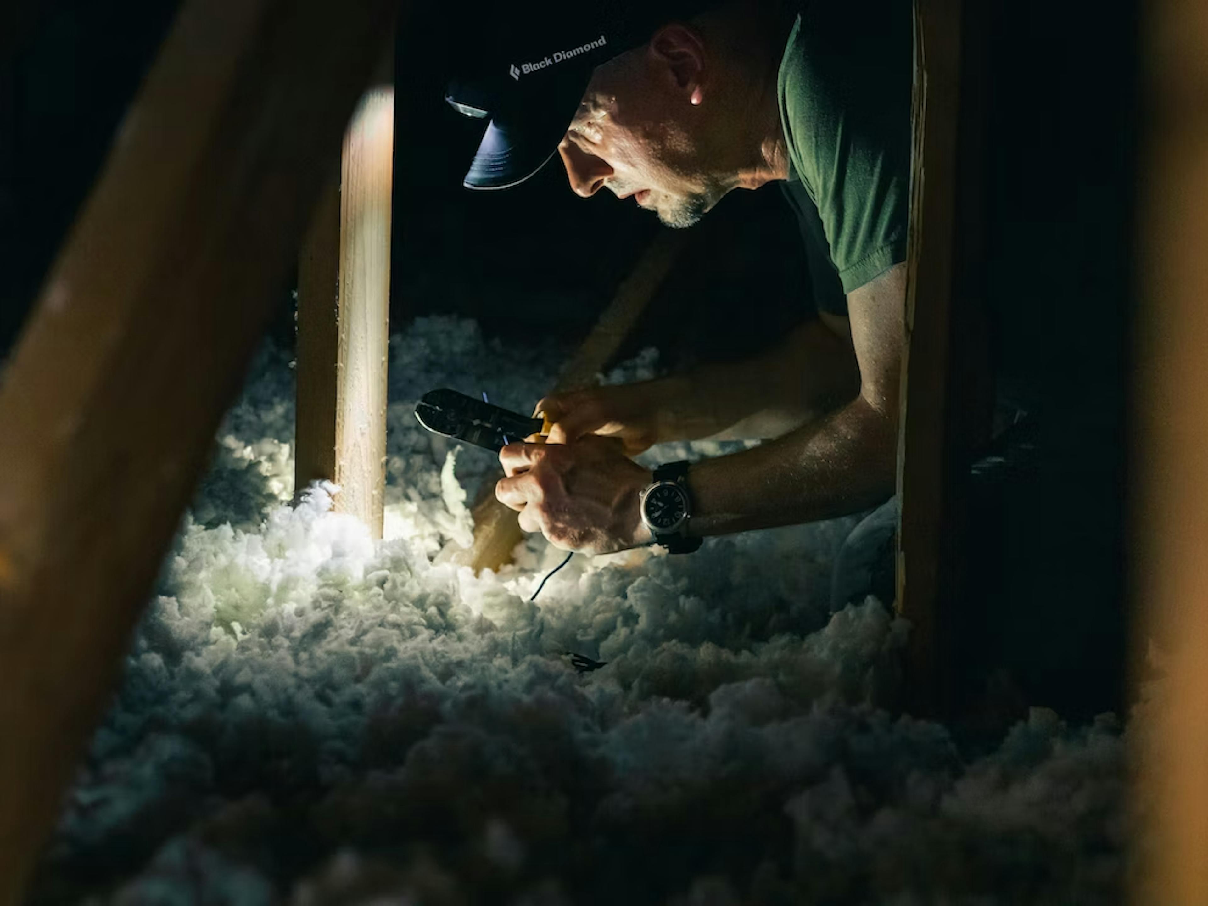 Best Blown-In Insulation Options for Attics in Tampa