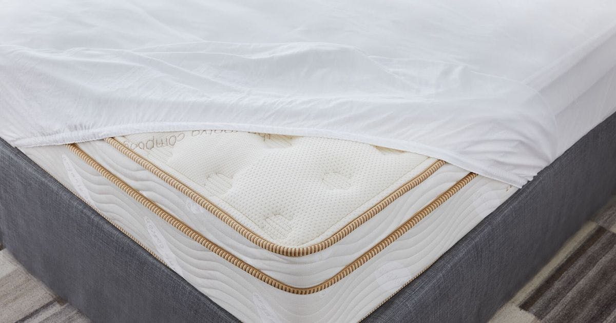 saatva waterproof mattress protector