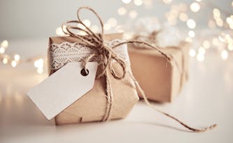holiday gift guide 2021 - wrapped gift boxes