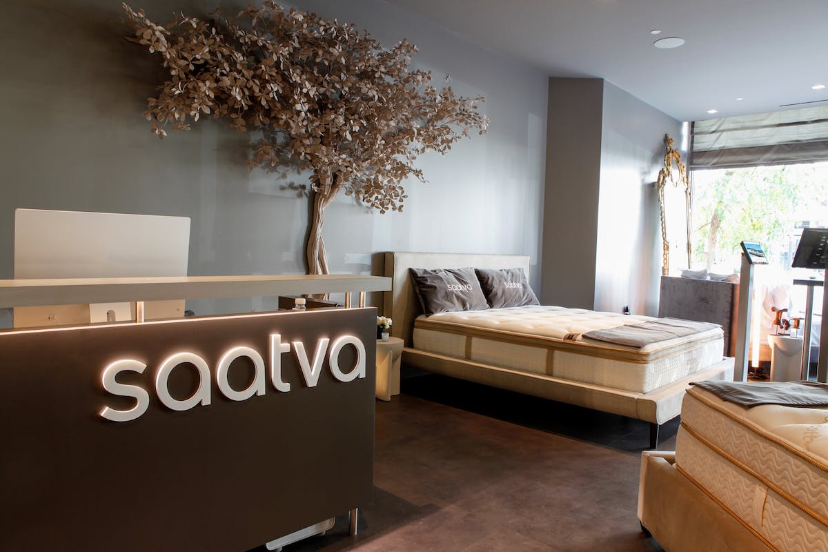 saatva viewing room in washington, dc - logan circle