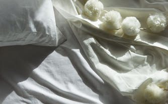 softest sheets - image of saatva organic cotton sheets