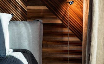 image of mattress in luxury hotel