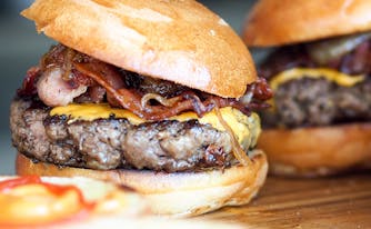 foods to avoid before bed - image of bacon cheeseburger