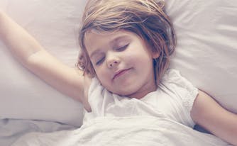 kids sleep - image of little girl sleeping