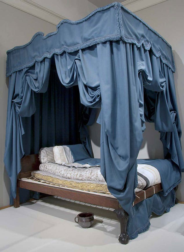 mattress with curtains from 1700s