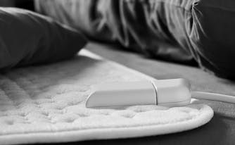 how to choose an electric blanket or electric mattress pad - image of electric mattress pad