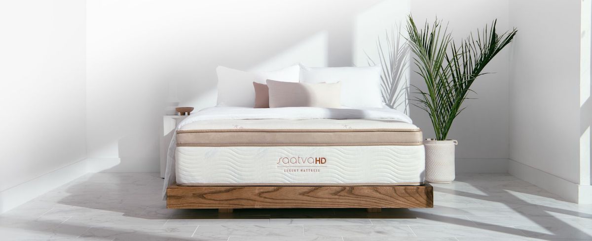 Best Cyber Monday Mattress Deals (2021) - Latex, Hybrid Mattresses | Saatva