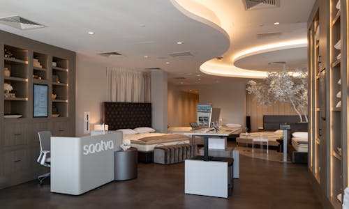 The interior of the Saatva's newest retail location in Northern Jersey for shoppers seeking the best mattress and sleep products for a great night's rest.