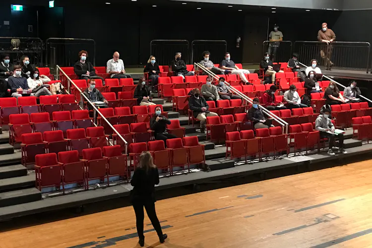 Emeline Manson, formatrice en prévention des fraudes et cybersécurité