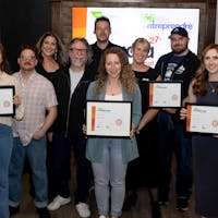 Chez Florent - Marie-Laurence Therrien et Maxime Lemyre Lussier. Lise Gauthier - responsable locale du Défi OSEntreprendre-MRC de Pierre-De Saurel. Recyclo-Centre - Mario Fortin et Jessica Campeau. Élizabeth Émond - assistante responsable locale du Défi OSEntreprendre-MRC de Pierre-De Saurel. MekCloud - Samuel Courchesne Lemay. LH Boutique Équestre - Amy Denoncourt. À l’arrière : Sortrac - Renaud Millette.