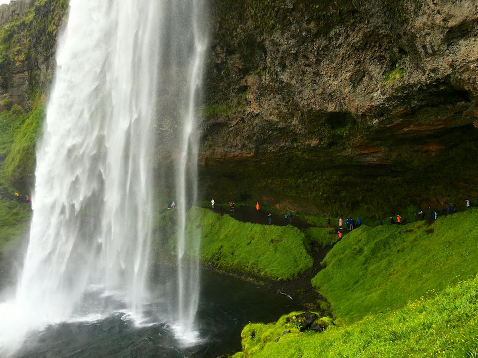 Seljalands waterfall