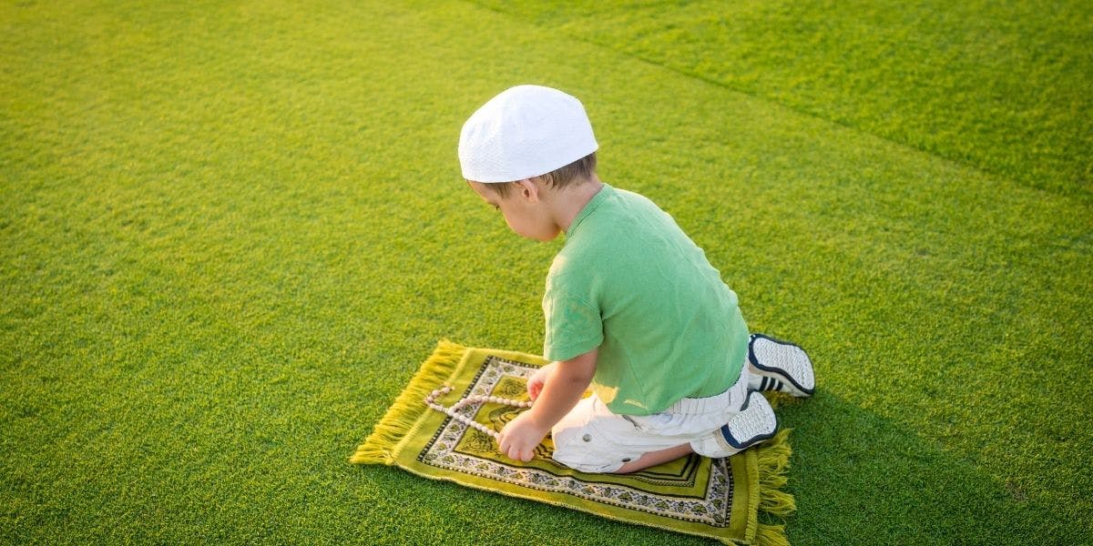 8 Ways To Make Your Children Love Islamic Prayer