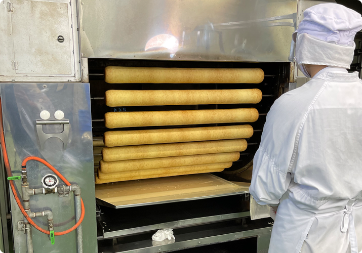 Saitama-based maker Kashihara is at the forefront of Japanese Baumkuchen creation.