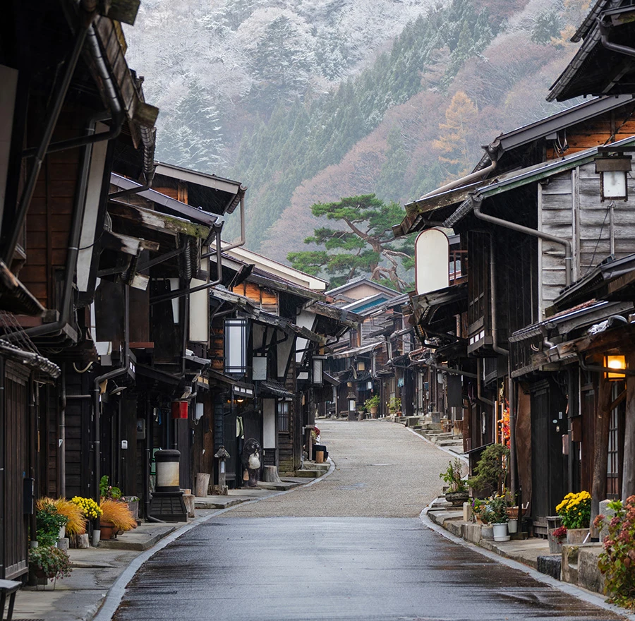 A village post town along the Nakasendo Trail in Nagano Prefecture.